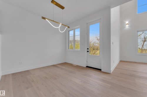 8441 Mayday Link Sw, Edmonton, AB - Indoor Photo Showing Other Room