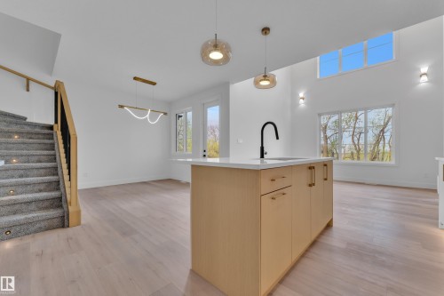 8441 Mayday Link Sw, Edmonton, AB - Indoor Photo Showing Kitchen