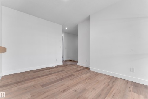 8441 Mayday Link Sw, Edmonton, AB - Indoor Photo Showing Other Room