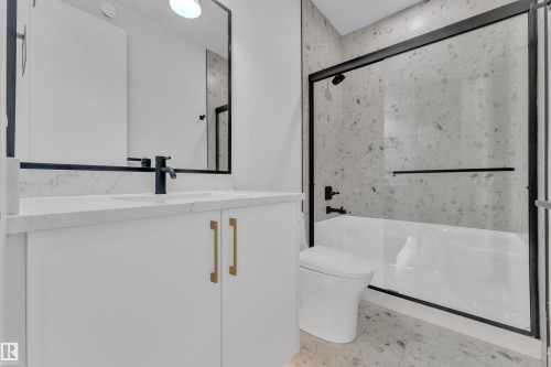 8441 Mayday Link Sw, Edmonton, AB - Indoor
