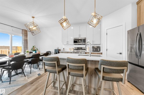 4708 177 Avenue, Edmonton, AB - Indoor