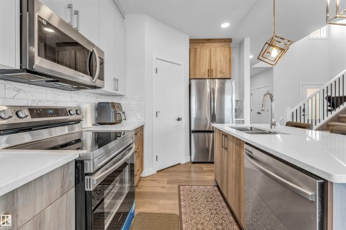 4708 177 Avenue, Edmonton, AB - Indoor Photo Showing Kitchen With Double Sink With Upgraded Kitchen