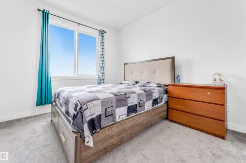 4708 177 Avenue, Edmonton, AB - Indoor Photo Showing Bedroom