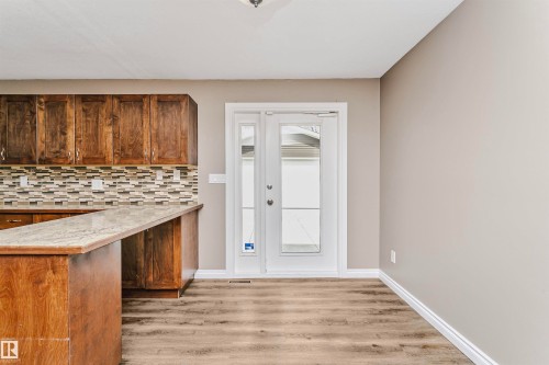 6612 182 Street, Edmonton, AB - Indoor Photo Showing Kitchen