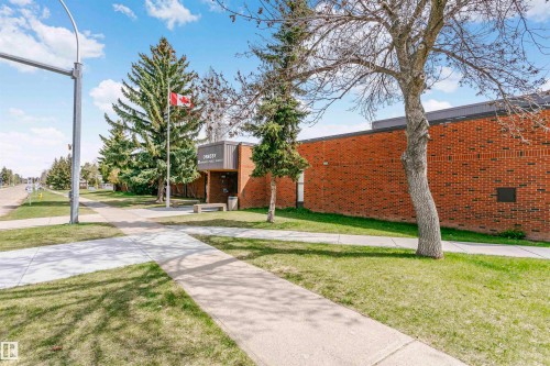 6612 182 Street, Edmonton, AB - Outdoor