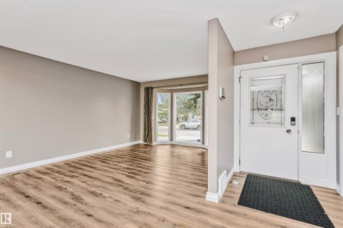 6612 182 Street, Edmonton, AB - Indoor