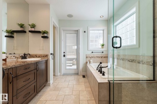 17815 62C Avenue, Edmonton, AB - Indoor Photo Showing Bathroom