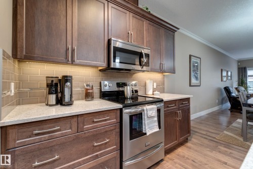 210 50 Heatherglen Drive, Spruce Grove, AB - Indoor Photo Showing Kitchen