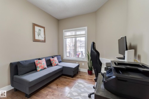 210 50 Heatherglen Drive, Spruce Grove, AB - Indoor Photo Showing Office