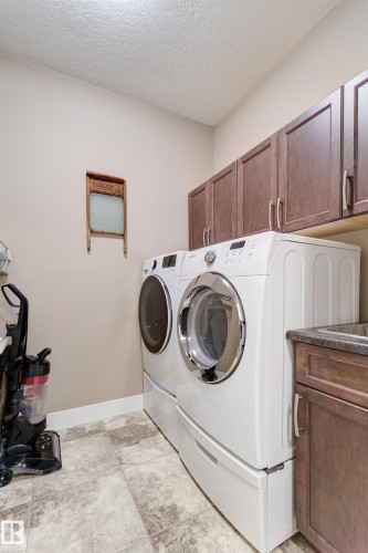 210 50 Heatherglen Drive, Spruce Grove, AB - Indoor Photo Showing Laundry Room