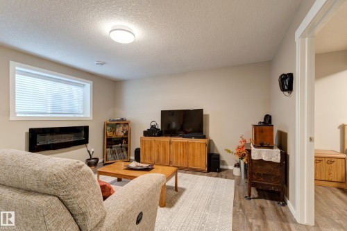 210 50 Heatherglen Drive, Spruce Grove, AB - Indoor With Fireplace