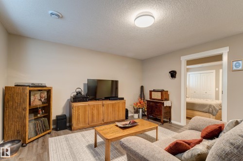 210 50 Heatherglen Drive, Spruce Grove, AB - Indoor Photo Showing Other Room
