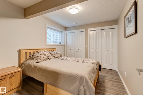 210 50 Heatherglen Drive, Spruce Grove, AB - Indoor Photo Showing Bedroom