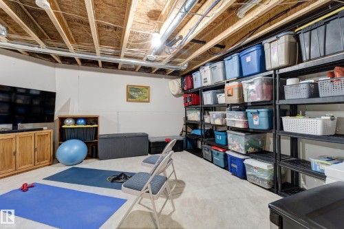 210 50 Heatherglen Drive, Spruce Grove, AB - Indoor Photo Showing Office