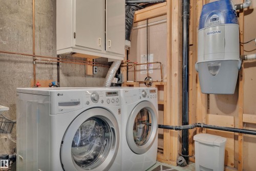 11719 152A Avenue, Edmonton, AB - Indoor Photo Showing Laundry Room