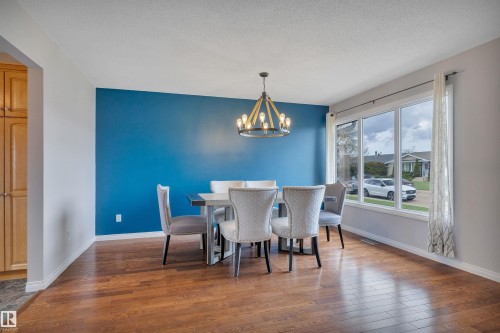 11719 152A Avenue, Edmonton, AB - Indoor Photo Showing Dining Room