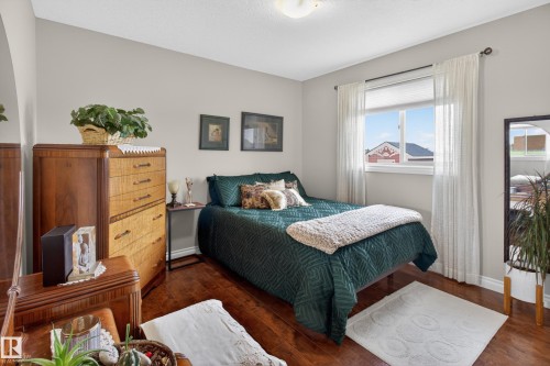 21 Beaverhill View Cr, Tofield, AB - Indoor Photo Showing Bedroom
