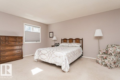 3242 38 Avenue, Edmonton, AB - Indoor Photo Showing Bedroom