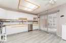 3242 38 Avenue, Edmonton, AB  - Indoor Photo Showing Kitchen 