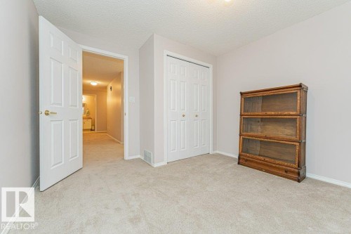 3242 38 Avenue, Edmonton, AB - Indoor