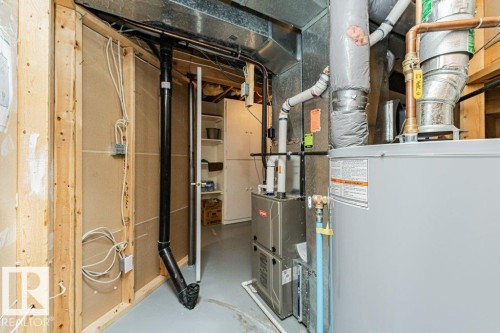 3242 38 Avenue, Edmonton, AB - Indoor Photo Showing Basement