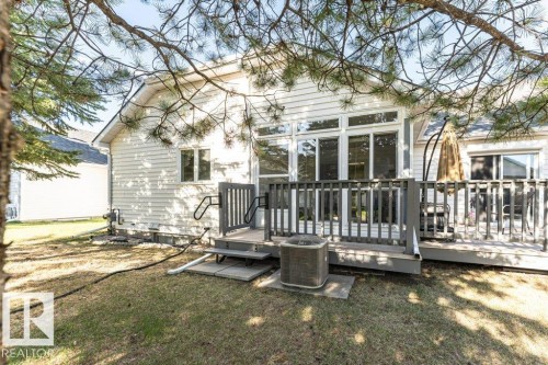 3242 38 Avenue, Edmonton, AB - Outdoor