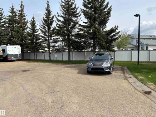 Visitor Parking - 3242 38 Avenue, Edmonton, AB - Outdoor