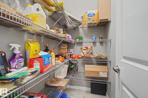 2233 56 Street, Edmonton, AB - Indoor With Storage