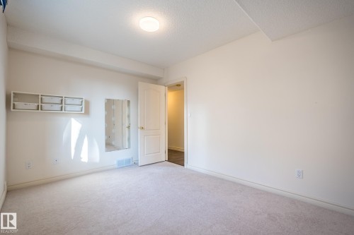 189 Blackburn Drive W, Edmonton, AB - Indoor Photo Showing Other Room