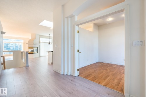 189 Blackburn Drive W, Edmonton, AB - Indoor Photo Showing Other Room
