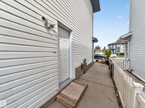 7211 78 Ave, Edmonton, AB - Outdoor With Exterior