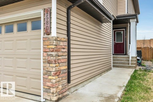 2580 Casey Way, Edmonton, AB - Outdoor