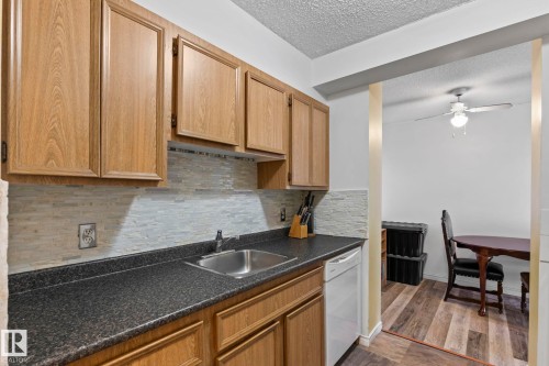 712 12841 65 Street, Edmonton, AB - Indoor Photo Showing Kitchen