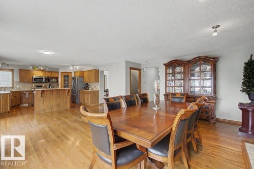 16516 87 Street, Edmonton, AB 