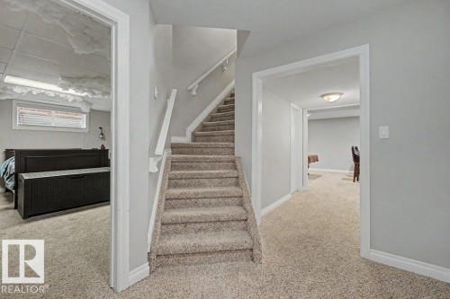 16516 87 Street, Edmonton, AB 