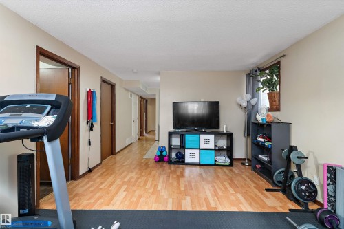 12916 69 Street, Edmonton, AB - Indoor