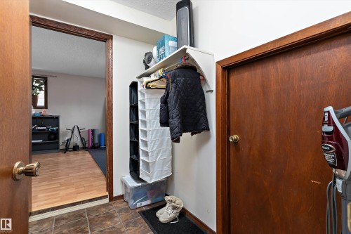 12916 69 Street, Edmonton, AB - Indoor
