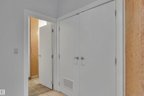 102 10169 104 Street, Edmonton, AB - Indoor Photo Showing Other Room
