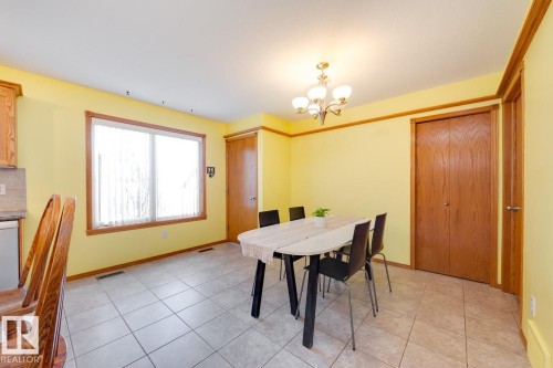 10816 67 Avenue, Edmonton, AB - Indoor Photo Showing Dining Room