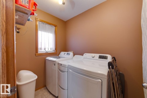 10816 67 Avenue, Edmonton, AB - Indoor Photo Showing Laundry Room