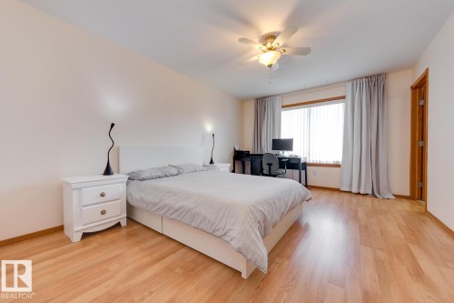 10816 67 Avenue, Edmonton, AB - Indoor Photo Showing Bedroom