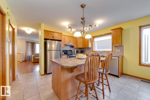 10816 67 Avenue, Edmonton, AB - Indoor Photo Showing Kitchen