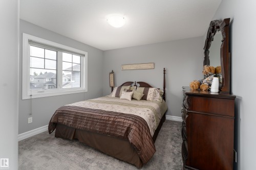 49 Wilson Close, Fort Saskatchewan, AB - Indoor Photo Showing Bedroom