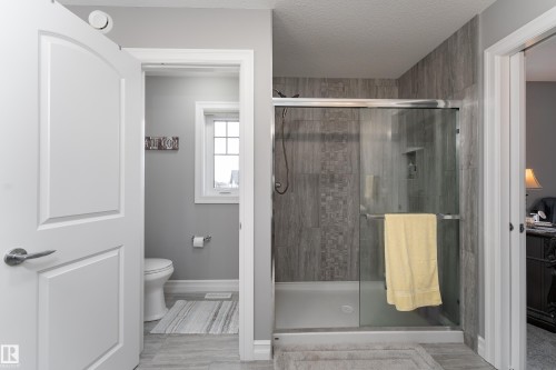 49 Wilson Close, Fort Saskatchewan, AB - Indoor Photo Showing Bathroom