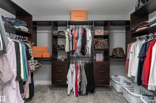 49 Wilson Close, Fort Saskatchewan, AB - Indoor With Storage