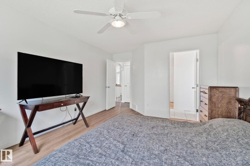 522 Hunters Way, Edmonton, AB 