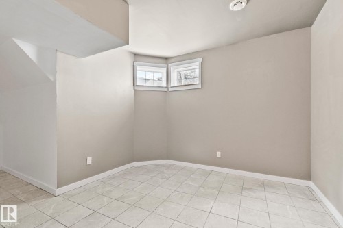 522 Hunters Way, Edmonton, AB 