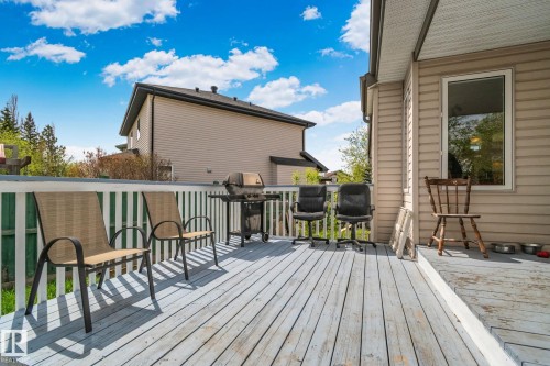 522 Hunters Way, Edmonton, AB 