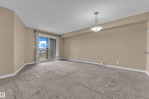 303 111 Watt Common, Edmonton, AB - Indoor Photo Showing Other Room