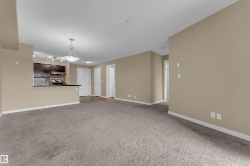 303 111 Watt Common, Edmonton, AB - Indoor Photo Showing Other Room
